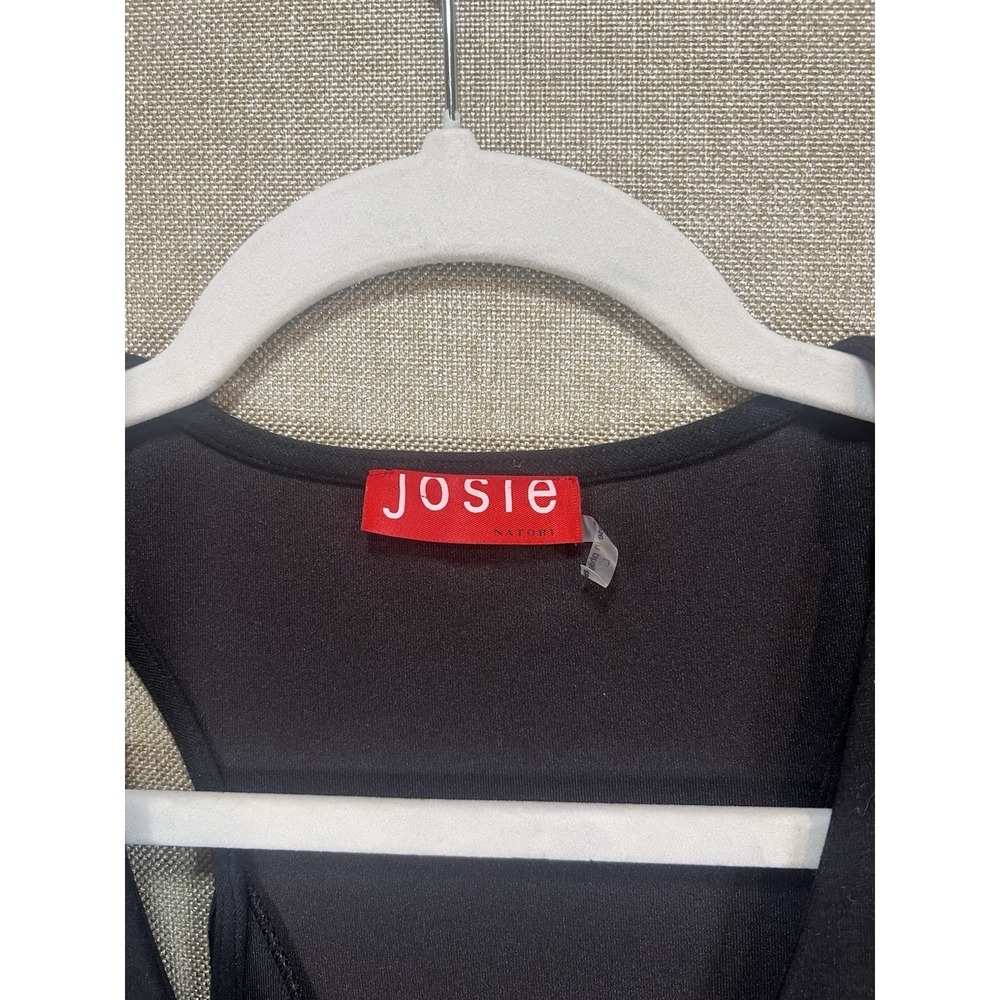 Women's Tank - Picture 3 of 5